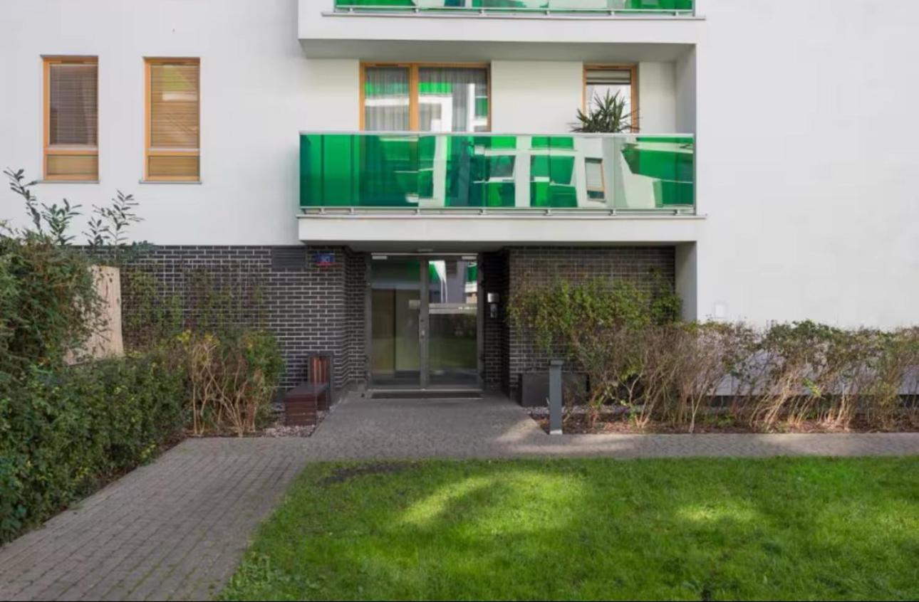 Shiraz Trio Apartament Warsaw Exterior photo